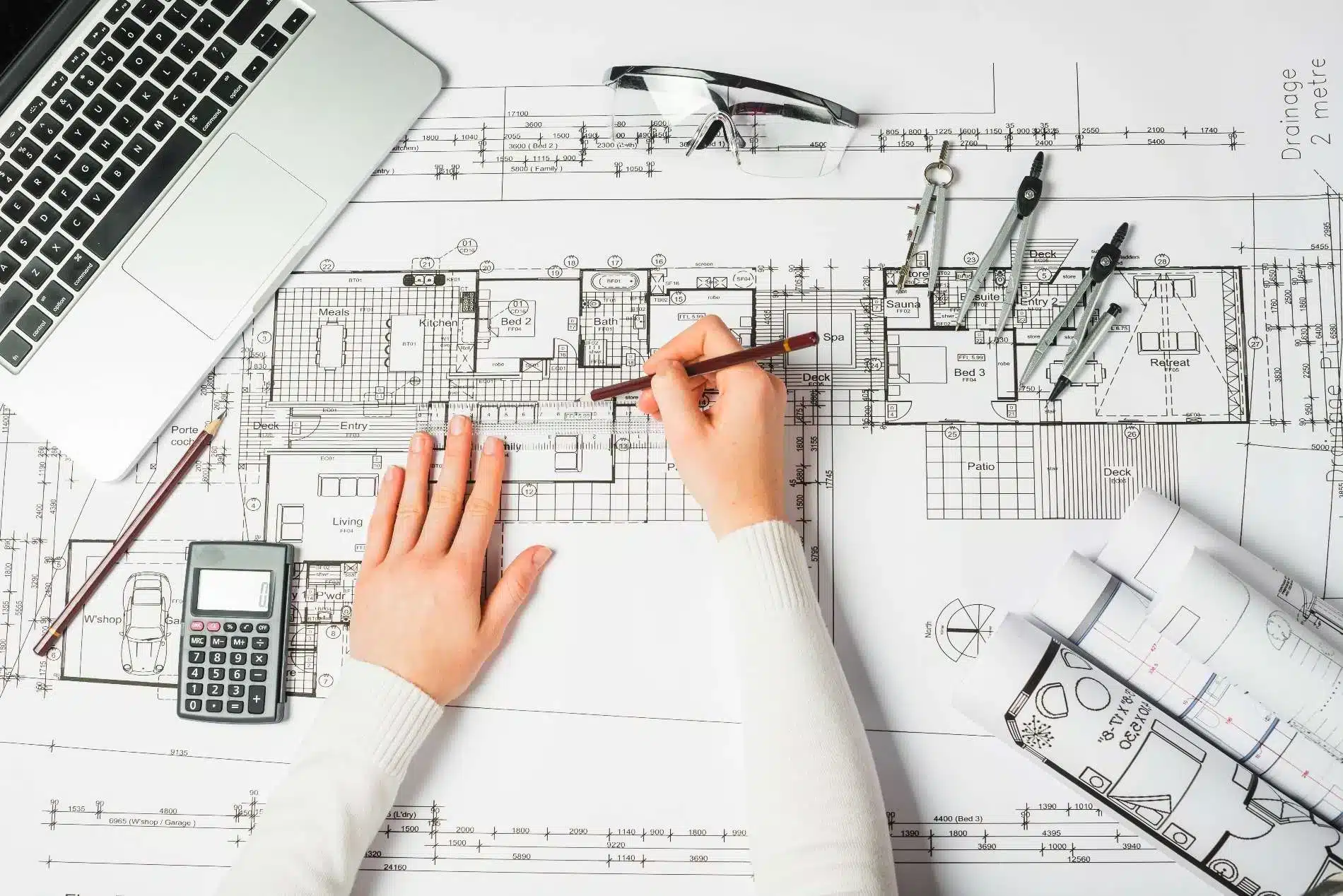 Become an Architect: Designing Plans with Technical Tools