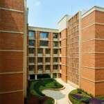 suhrc-image-03-landscaped-courtyard