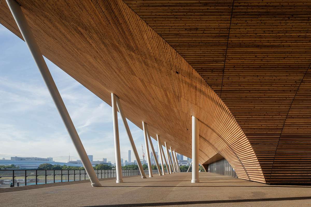 The Ariake Gymnastics Center مركز الجمباز الياباني المصمم على شكل سفينة خشبية عائمة