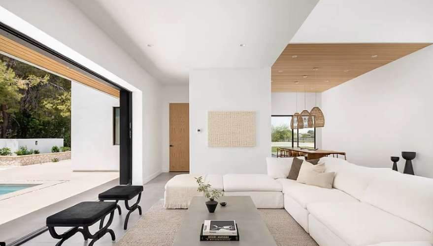 Zara Residence Designed by Jewel