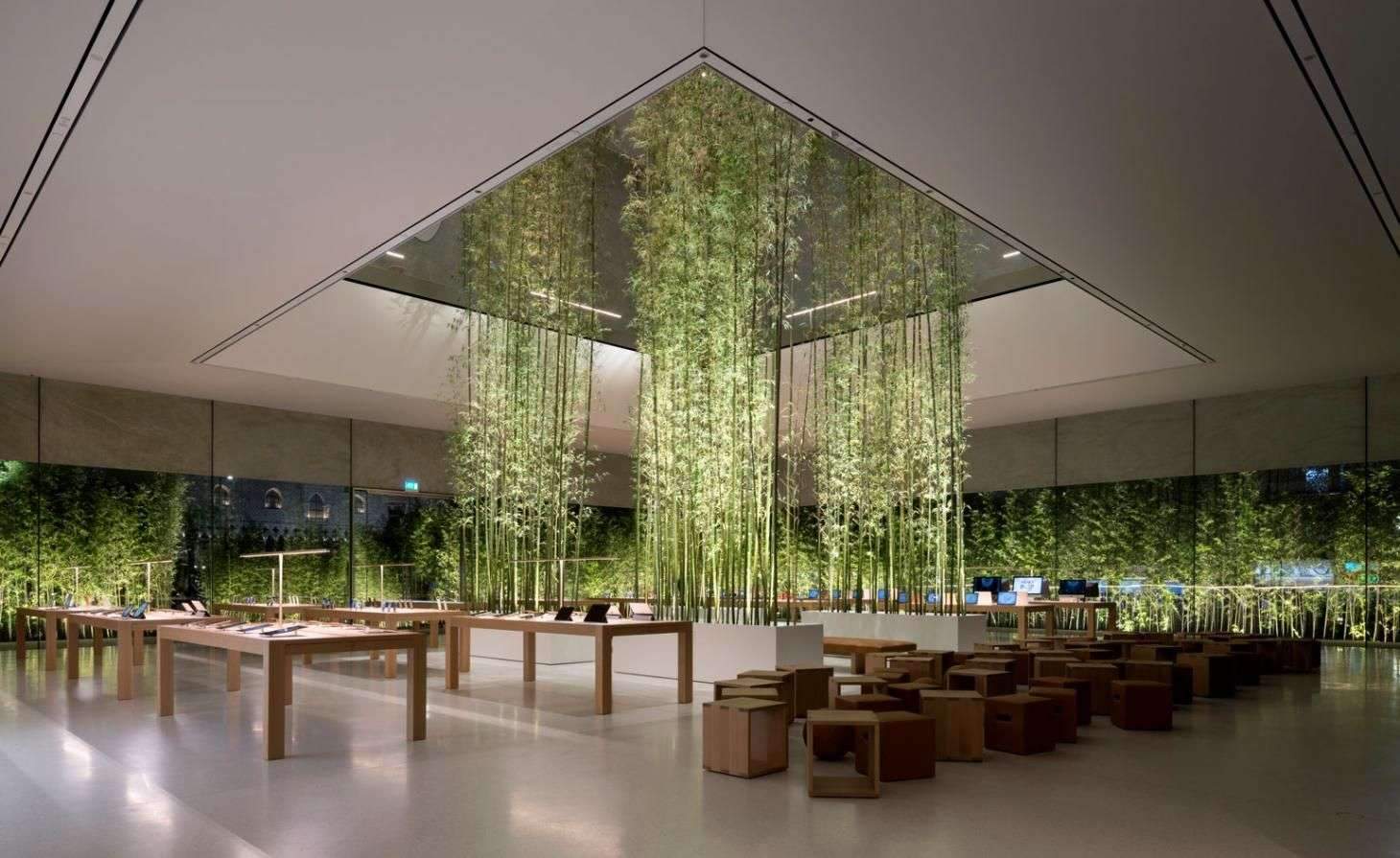 Apple has unveiled its new flagship store in gaming capital Macau. Designed as ‘an…