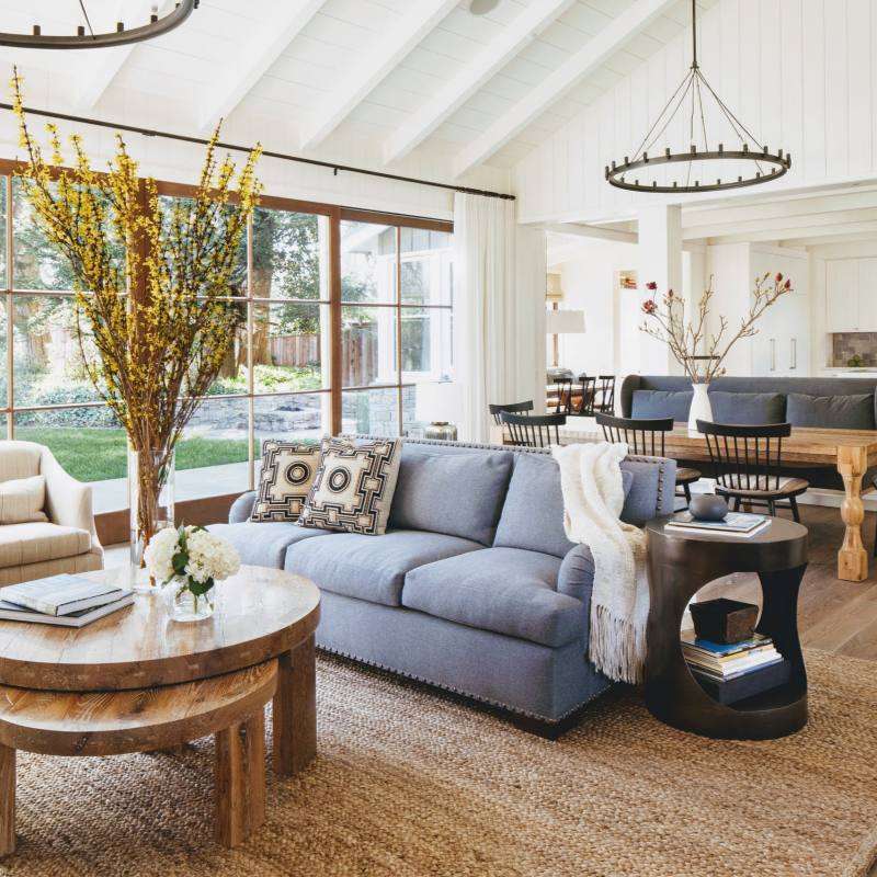 Cool interior design ideas for lakefront homes
