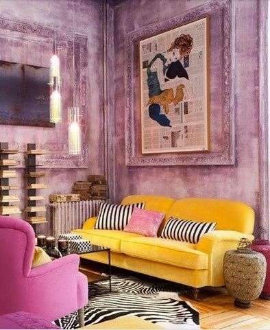 A room that is not afraid of color and pattern! This yellow and pink…