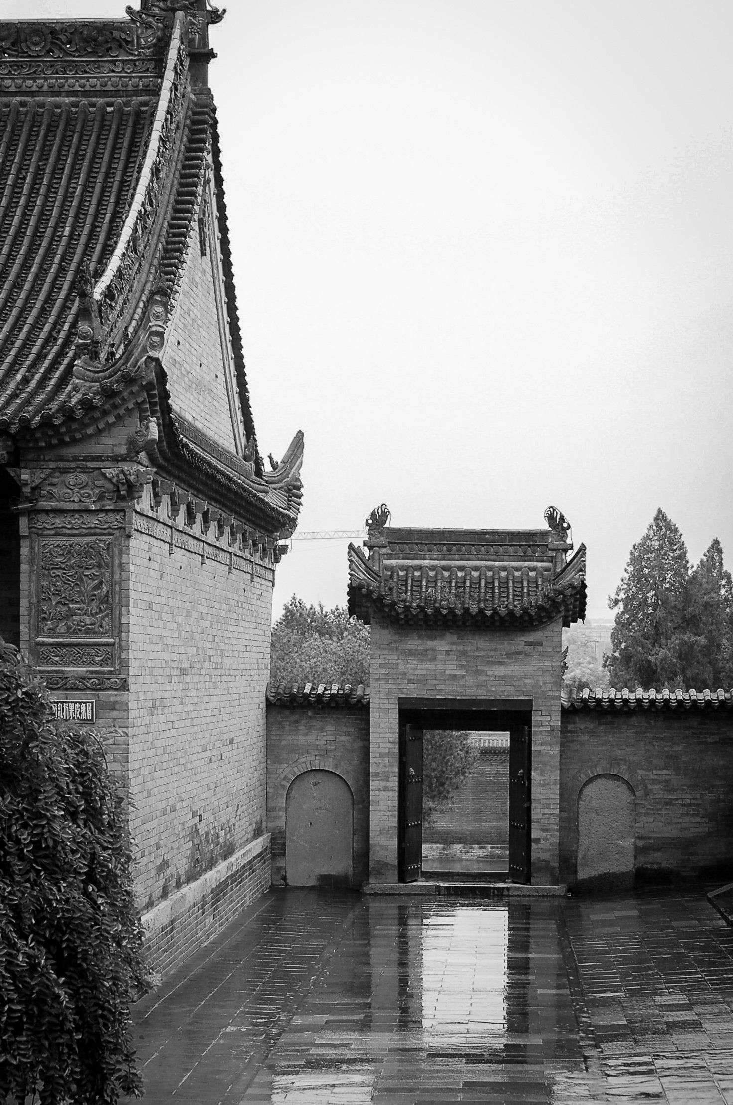 Chinese Siheyuan Courtyard – 20 x 30 / B&W