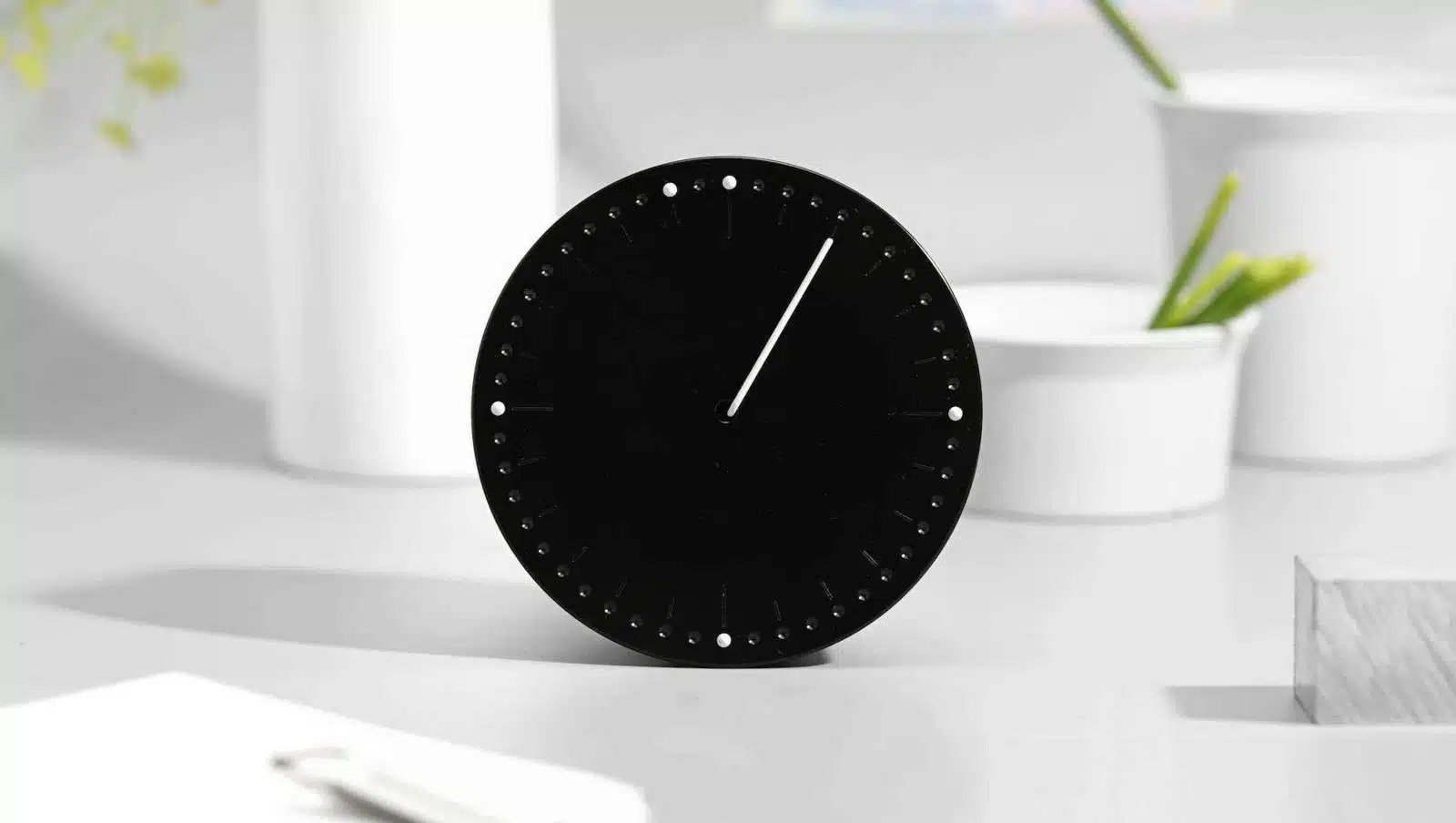 Manage your daily routine with Superlocal clock