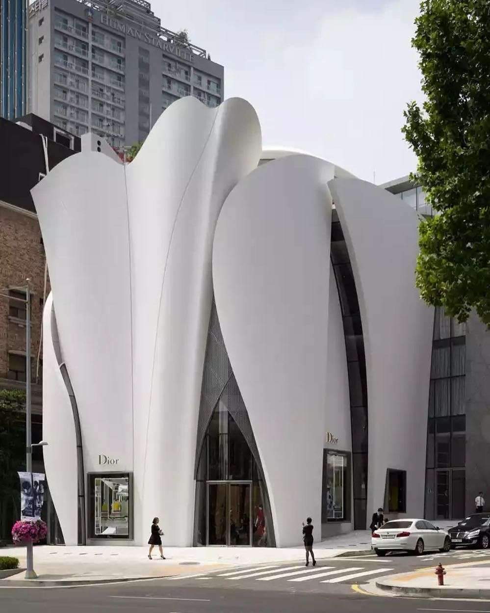 Dior Flagship Store In Seoul Architect Christian de Portzamparc worked together with local architects…