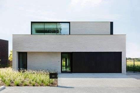 Zoekt u een aannemer voor de bouw van een moderne villa – kubus villa…