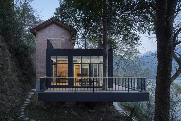 Situ Phoenix Island Hotel Renovation / ZhiXing Architects + Yongxinherui Engineering Consulting, © Yuanxiang Chen