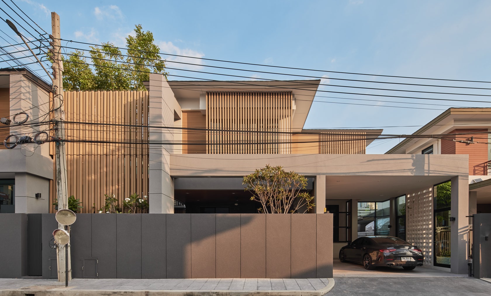 © S + S Architects