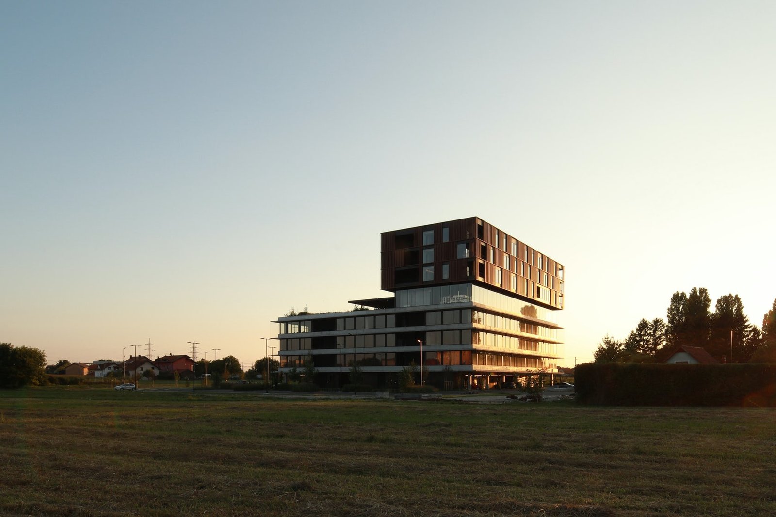 © استوديو 3LHD