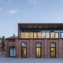 مدرسة الملكة مارثا / المكتب المعماري G.Natkevicius & Partners - التصوير الخارجي ، النوافذ ، الباب ، الواجهة