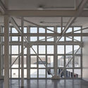 مبنى Talleres / +.0 Arquitectura - تصوير داخلي ، شعاع ، فولاذ