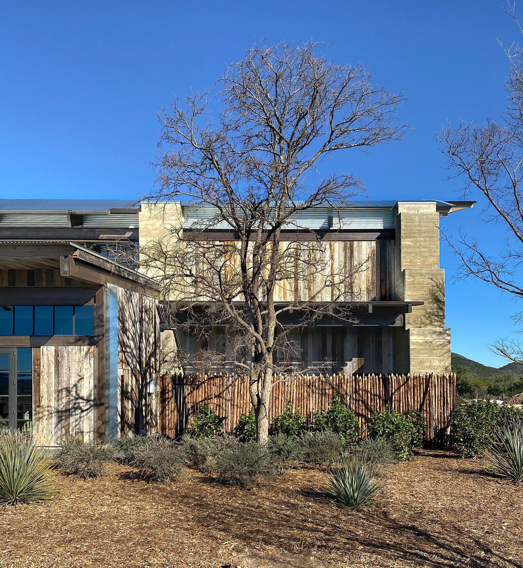 © JOHN GRABLE ARCHITECTS