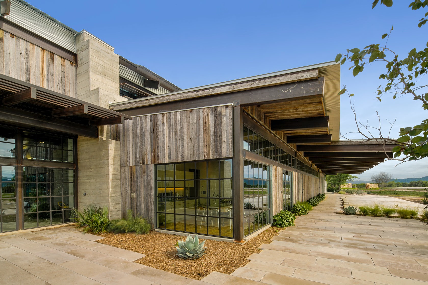 © JOHN GRABLE ARCHITECTS