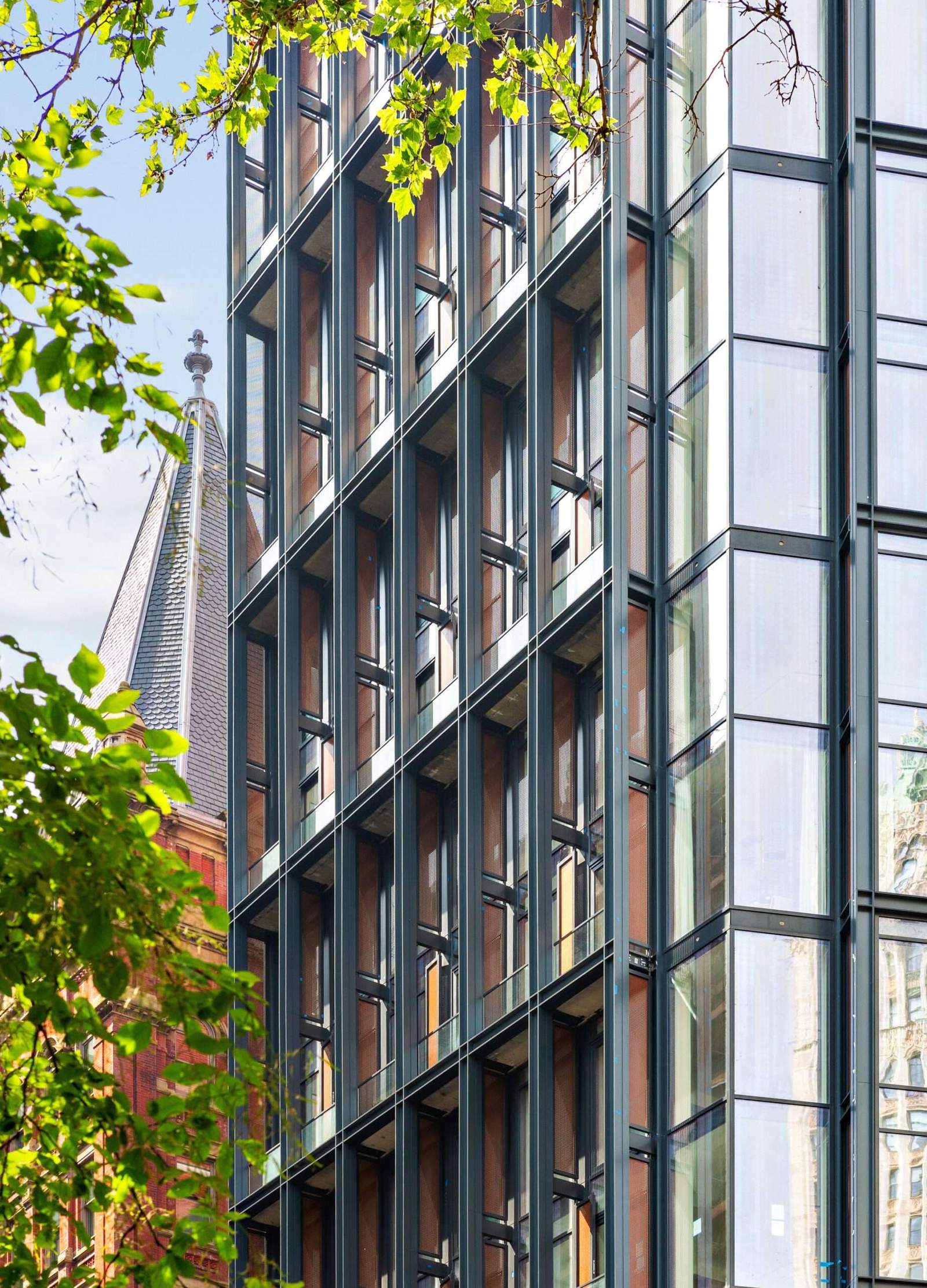 أول مبنى سكني RSHP في نيويورك يجلب الفخامة إلى زاوية رفيعة المستوى