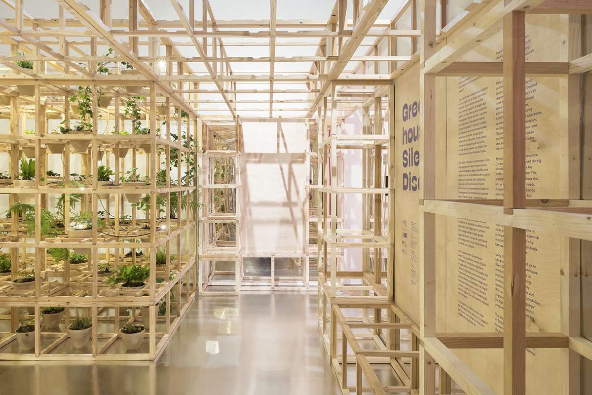 Revealing the installation of a fear matrix with terracotta pots at Triennale Milano 2022