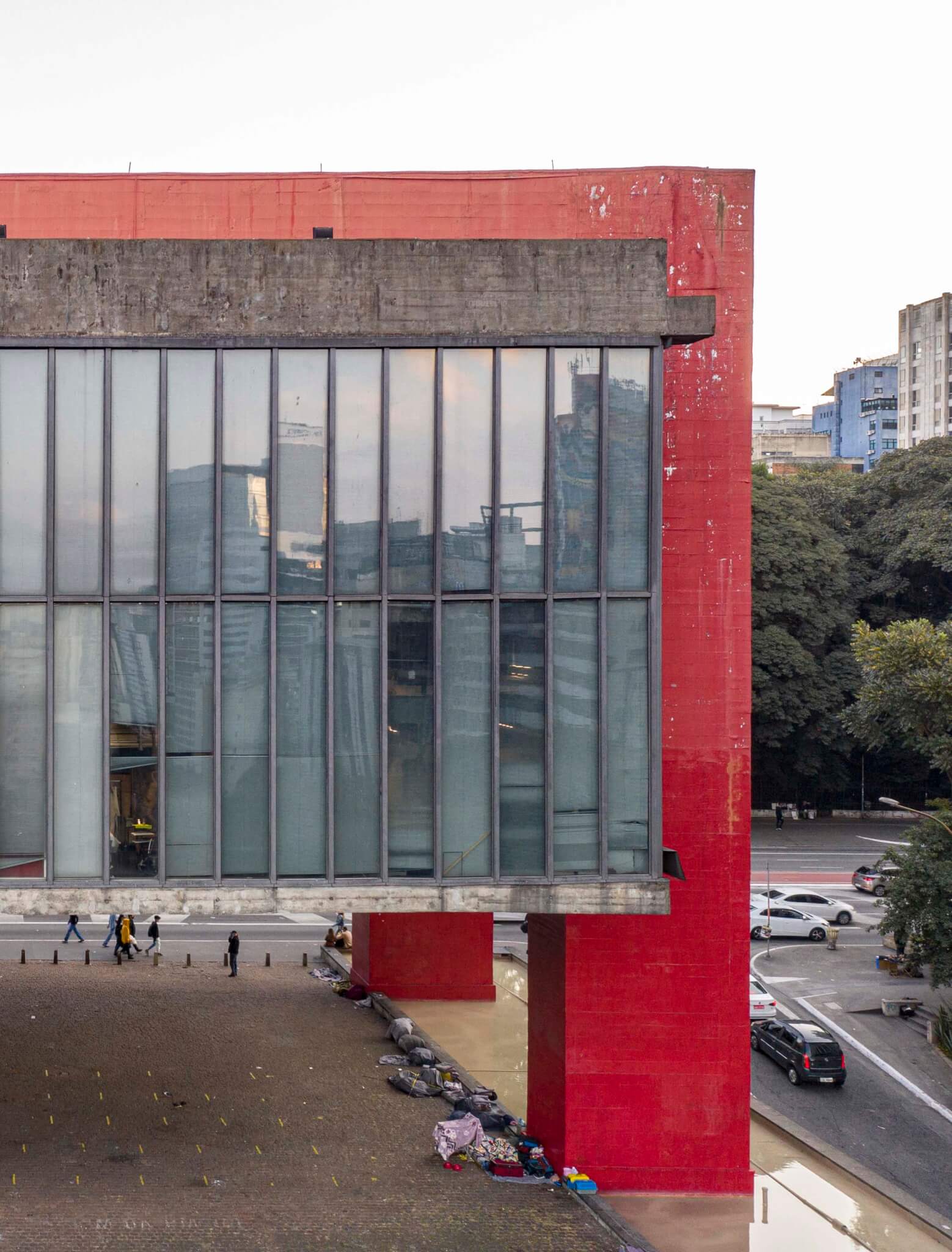 exterior view of MASP with red wood