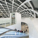 Lightrailstation The Hague / architectural studio ZJA - Interior Photography, Handrail