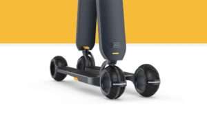 Switch scooter: a compact idea by Lucid Design