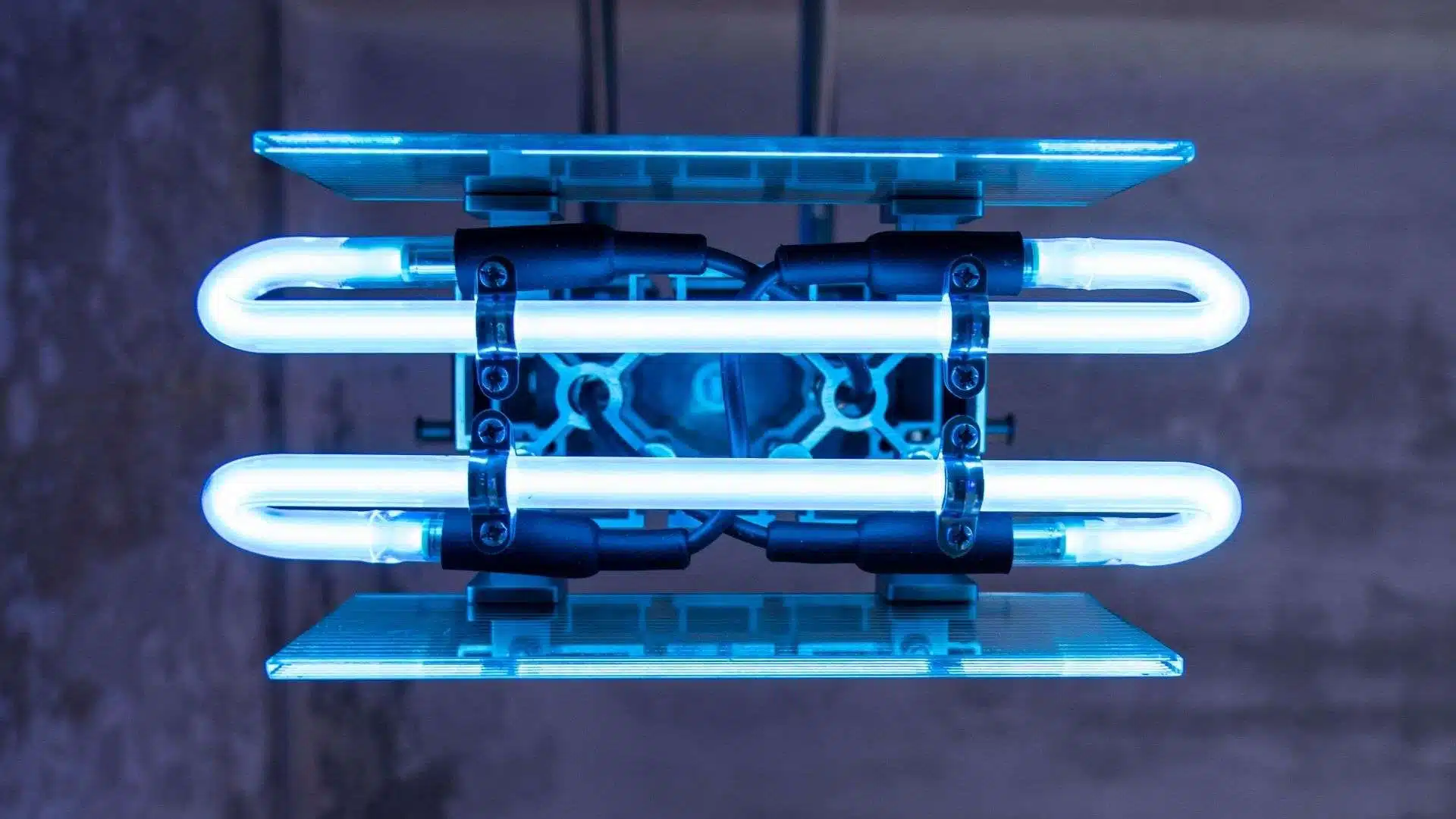 Assemblages lighting collection by The Back Studio تجميع الإضاءة بواسطة The Back Studio