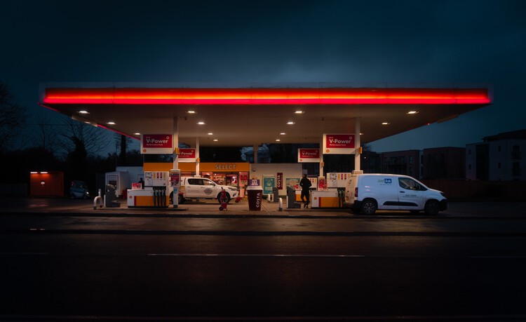 Gas Stations and Electric Cars: How Do They Change Cities - Image 1 of 5