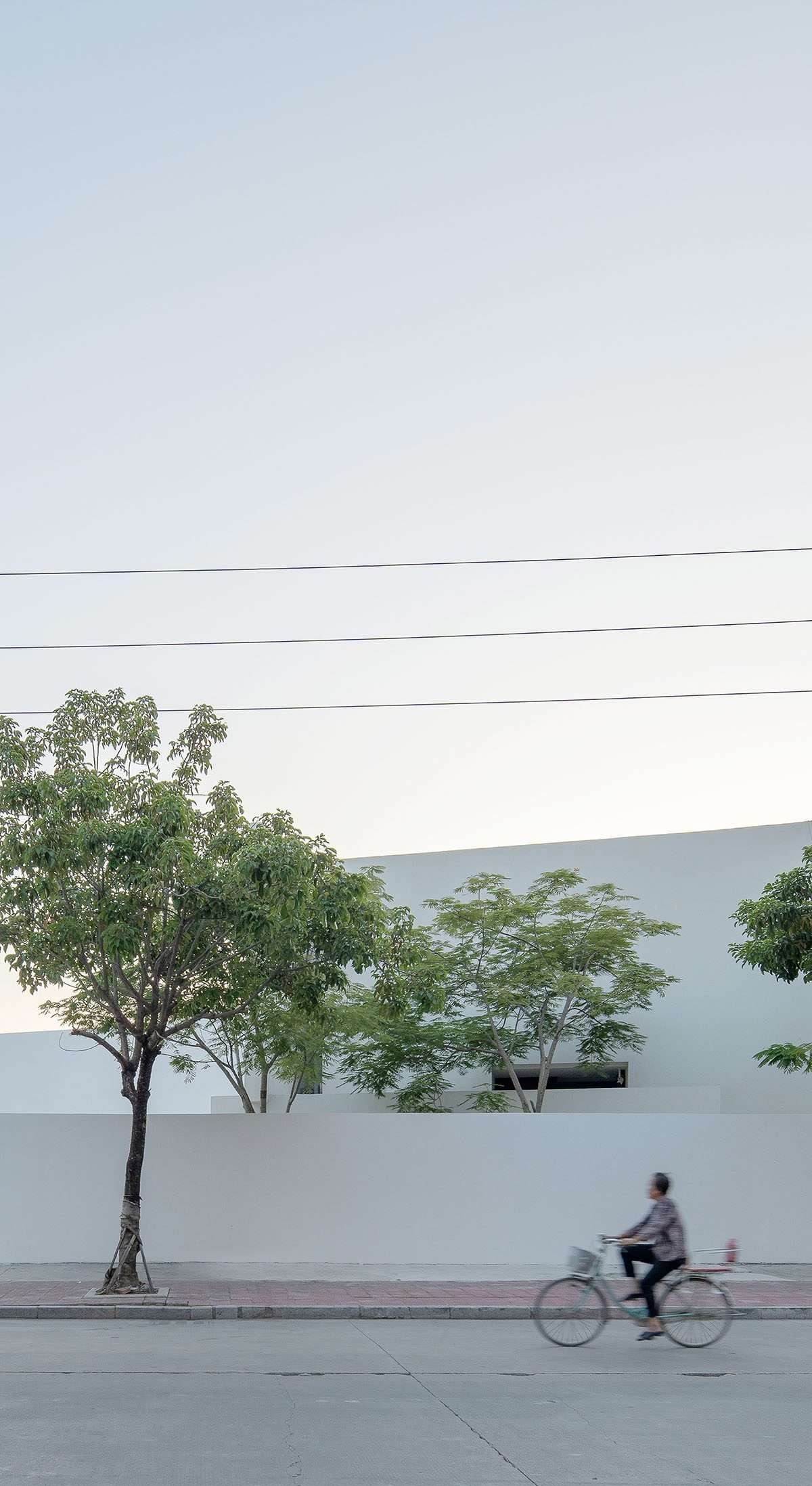 اللعب بالهندسة التجريدية لتصميم Future Artspace H في شانتو