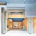 105JON Renovation of a House Between Dividing Walls / Vallribera Arquitectes - Interior Photography, Facade, Chair
