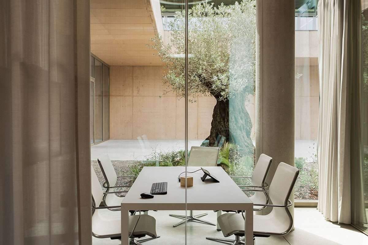 Construction of a Fendi production building with elevated rooftop garden in Florence