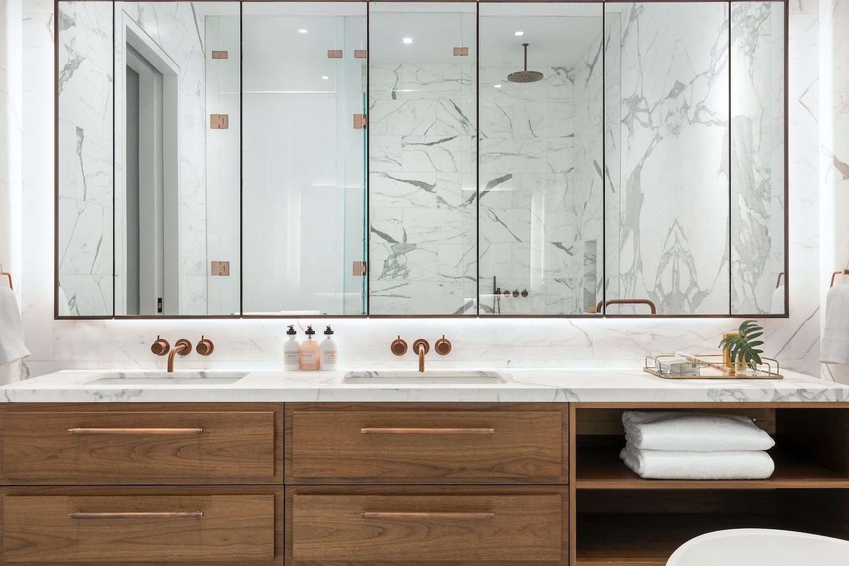 &copy; استوديو DXA