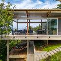 Toque-Toque House / Nitsche Arquitetos - Exterior Photography, Windows, Beam