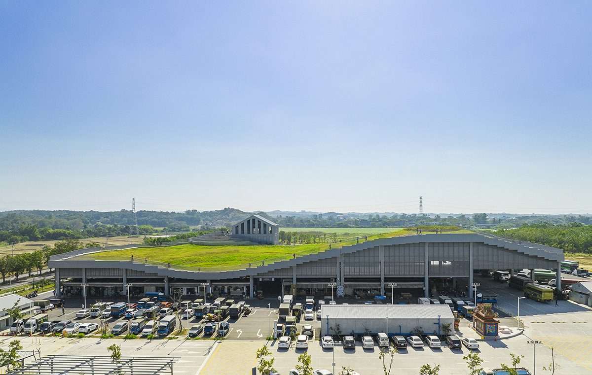 Complementing the Tainan Market with a landscaped roof