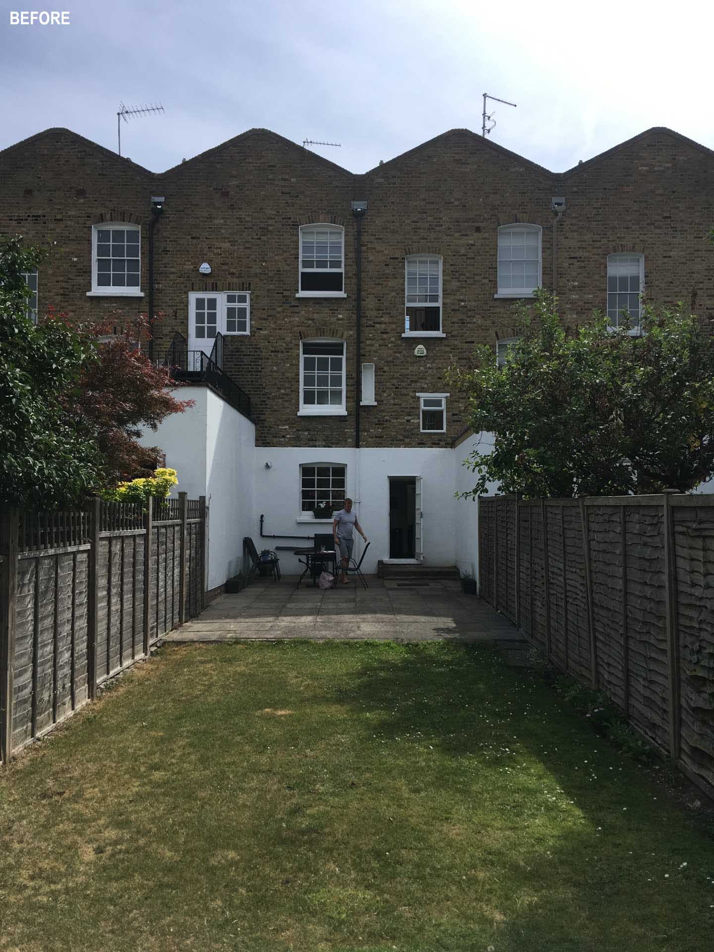 قبل ذلك - منزل شرفة مُدرج من الدرجة الثانية في Islington ، إنجلترا.