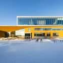مدرسة لوميت للفنون الثانوية / Lukkairoinen Architects - التصوير الخارجي ، Windows ، الواجهة