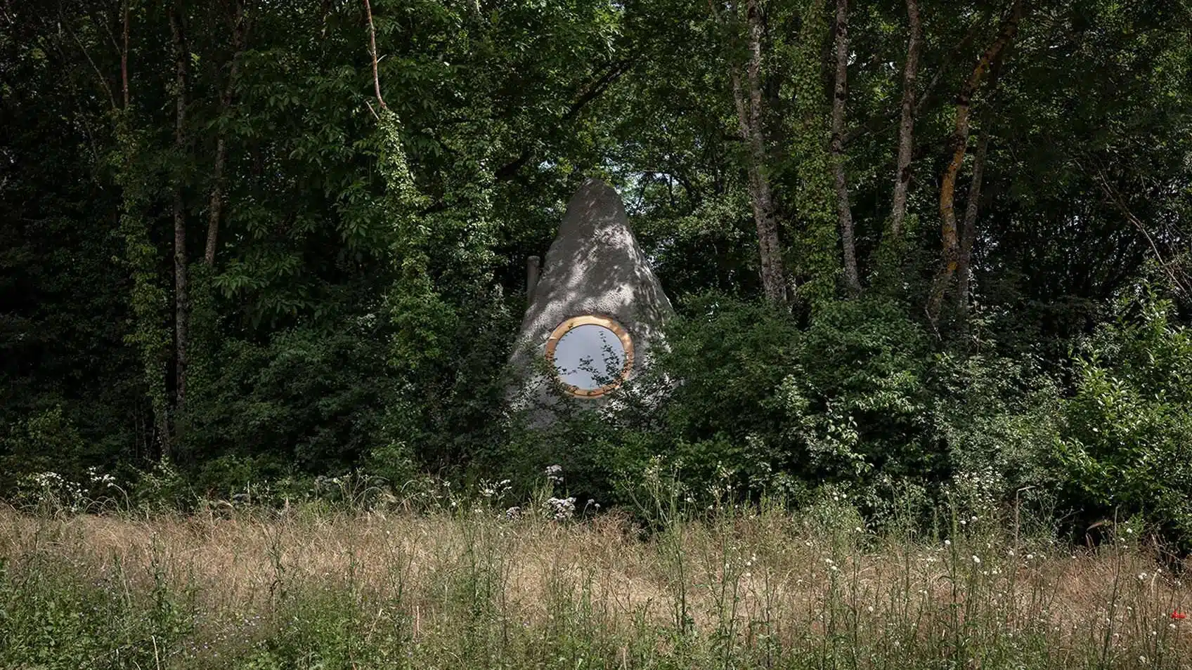 These 8 Properties Hide in Plain Sight هذه الخصائص الثمانية تخفي على مرأى من الجميع