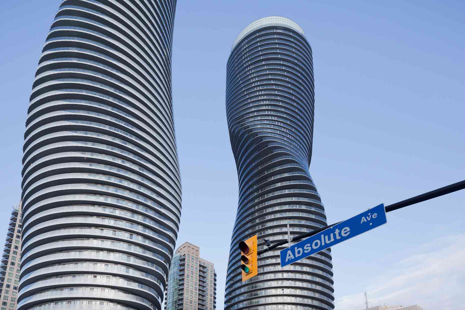 أبراج مطلقة من قبل MAD Architects