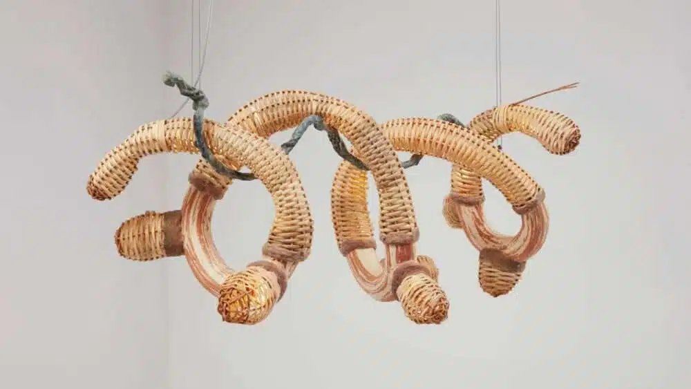 MiDA-lab artwork creates a dialogue between different sensory perceptions يخلق العمل الفني لمختبر MiDA حوارًا بين الإدراكات الحسية المختلفة