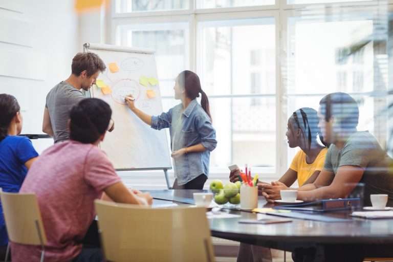 أنواع الزجاج المختلفة المستخدمة في البناء