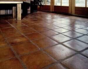 دليلك الشامل حول تركيب الأرضيات الطينية