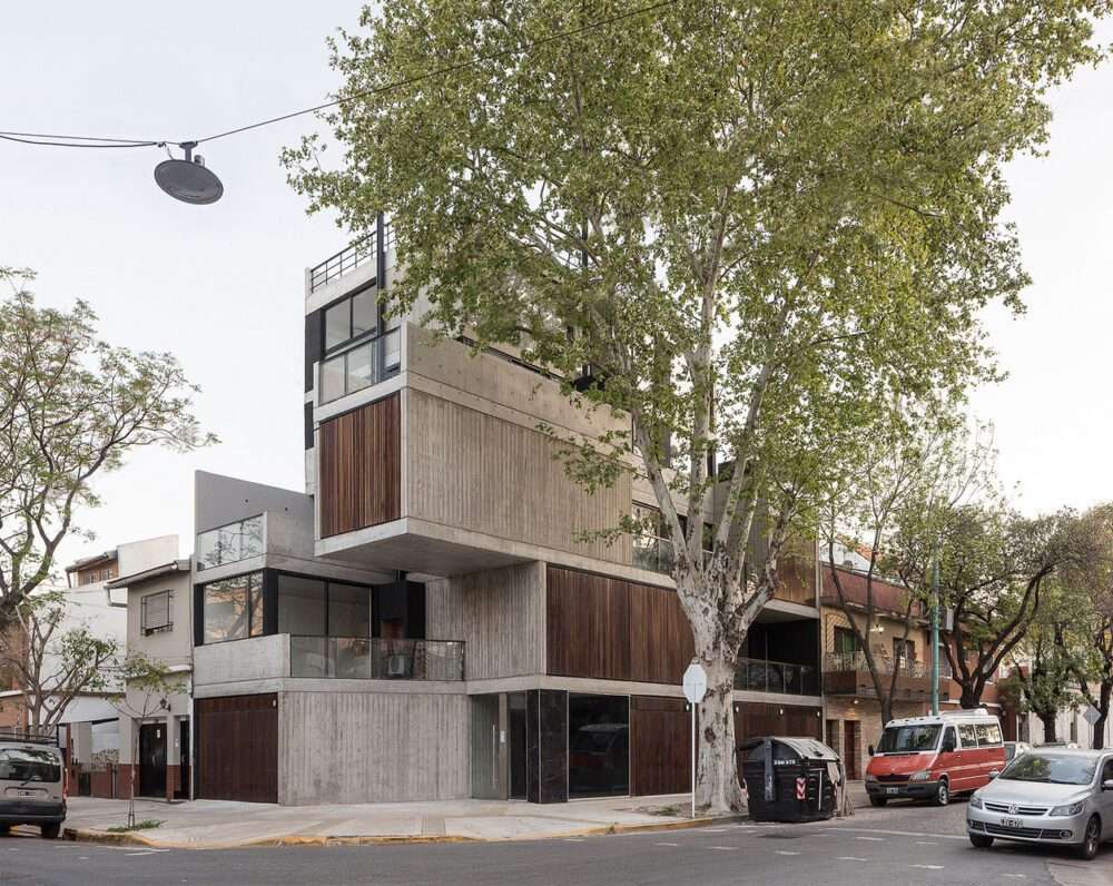 Balcony Design Strategies in Buenos Aires Apartments