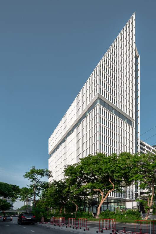 140 Wireless Building / Plan Architect - Exterior Photography, Facade