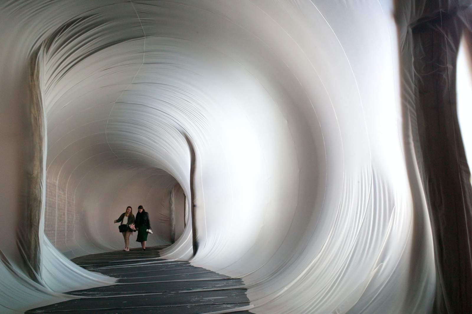 © Plastique Fantastique