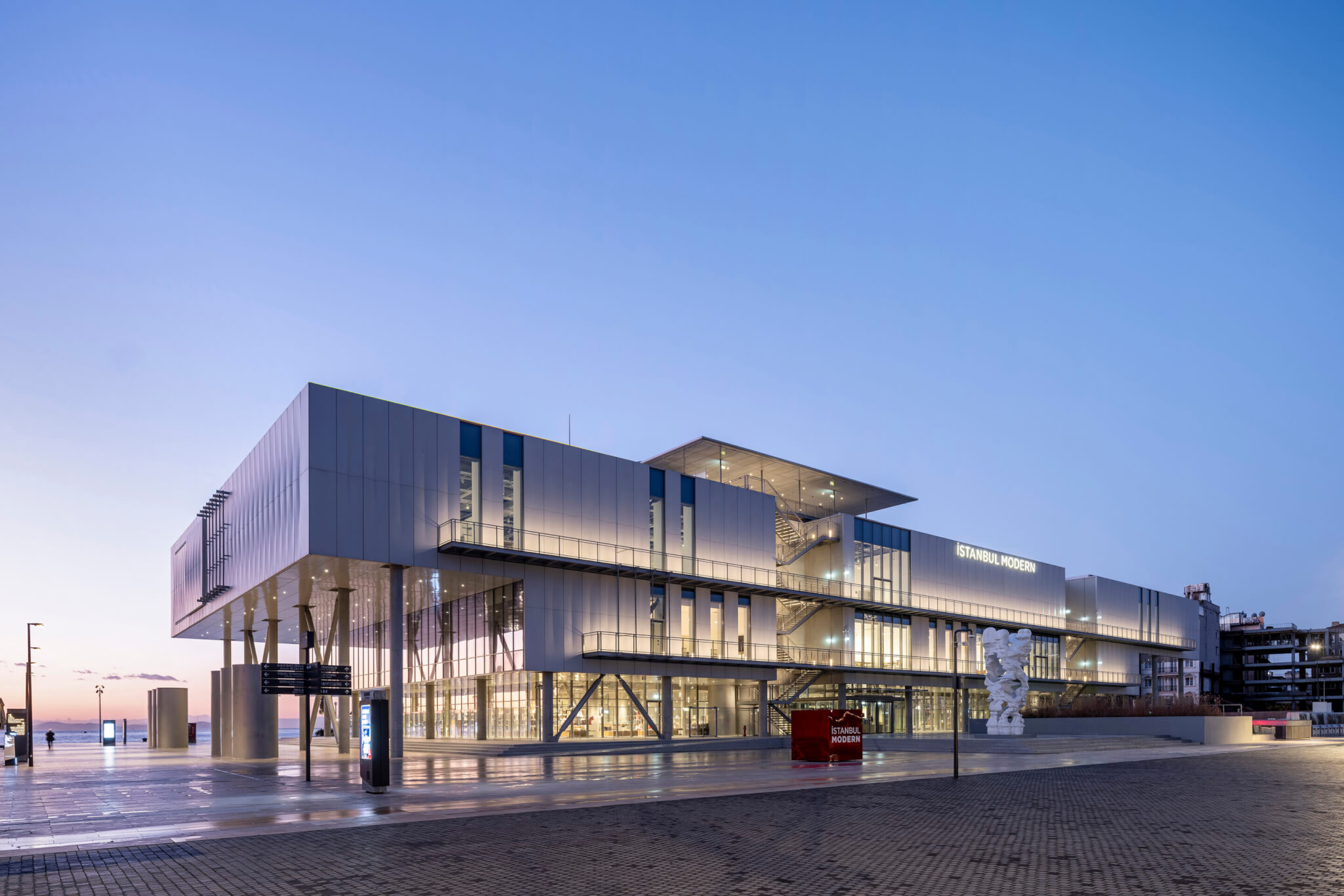 art musuem exterior