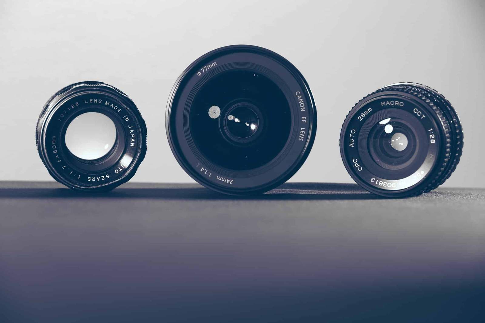 7 Best Sony Lenses for Architecture Photography in 2023