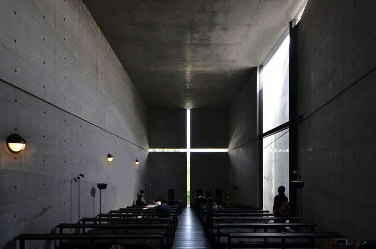 The Use of Light as a Divine Element in 5 Modern Churches