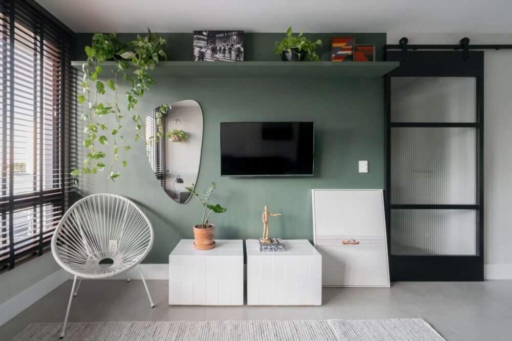 The use of small green spaces in Brazilian apartments