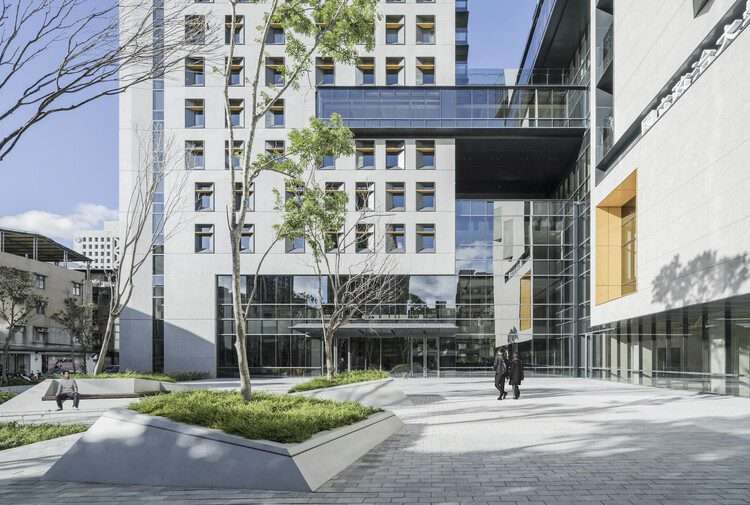 مركز NCCU للتعليم العام وإدارة الأعمال / JJP Architects & Planners - المزيد من الصور