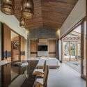 LDT Residence / UOS Architecture Studio - التصوير الداخلي ، طاولة ، كرسي ، عارضة