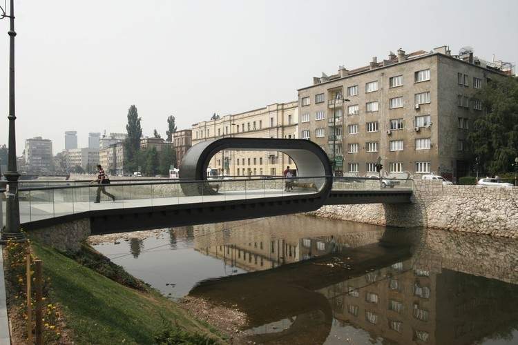 From Tiny Squares to Urban Parks: 100 Public Spaces From All Around the World - Image 40 of 112