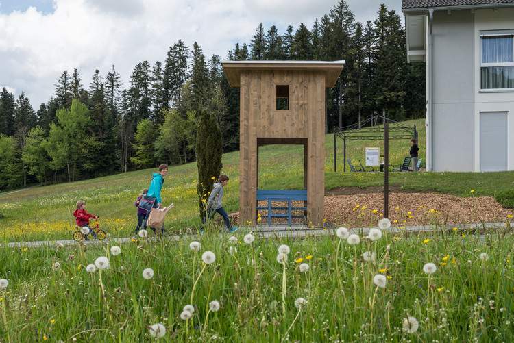 From Tiny Squares to Urban Parks: 100 Public Spaces From All Around the World - Image 98 of 112