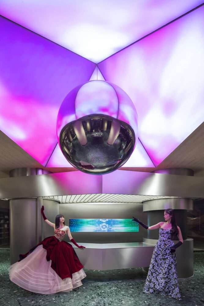 تصميم Haydon Zhengzhou من SALONE DEL SALON